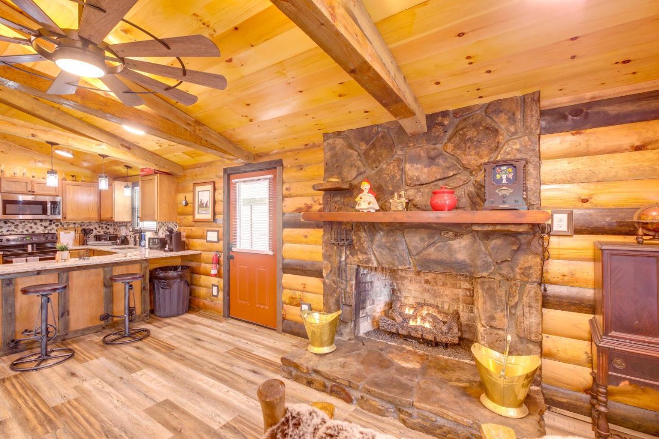 Pet-Friendly Chattanooga Cabin With Hot Tub And Kayaks Eksteriør billede